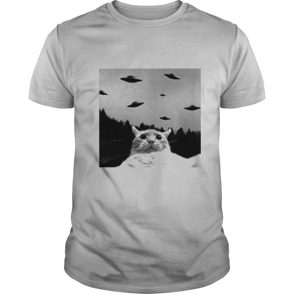 Pretty Cat Selfie Ufos shirt