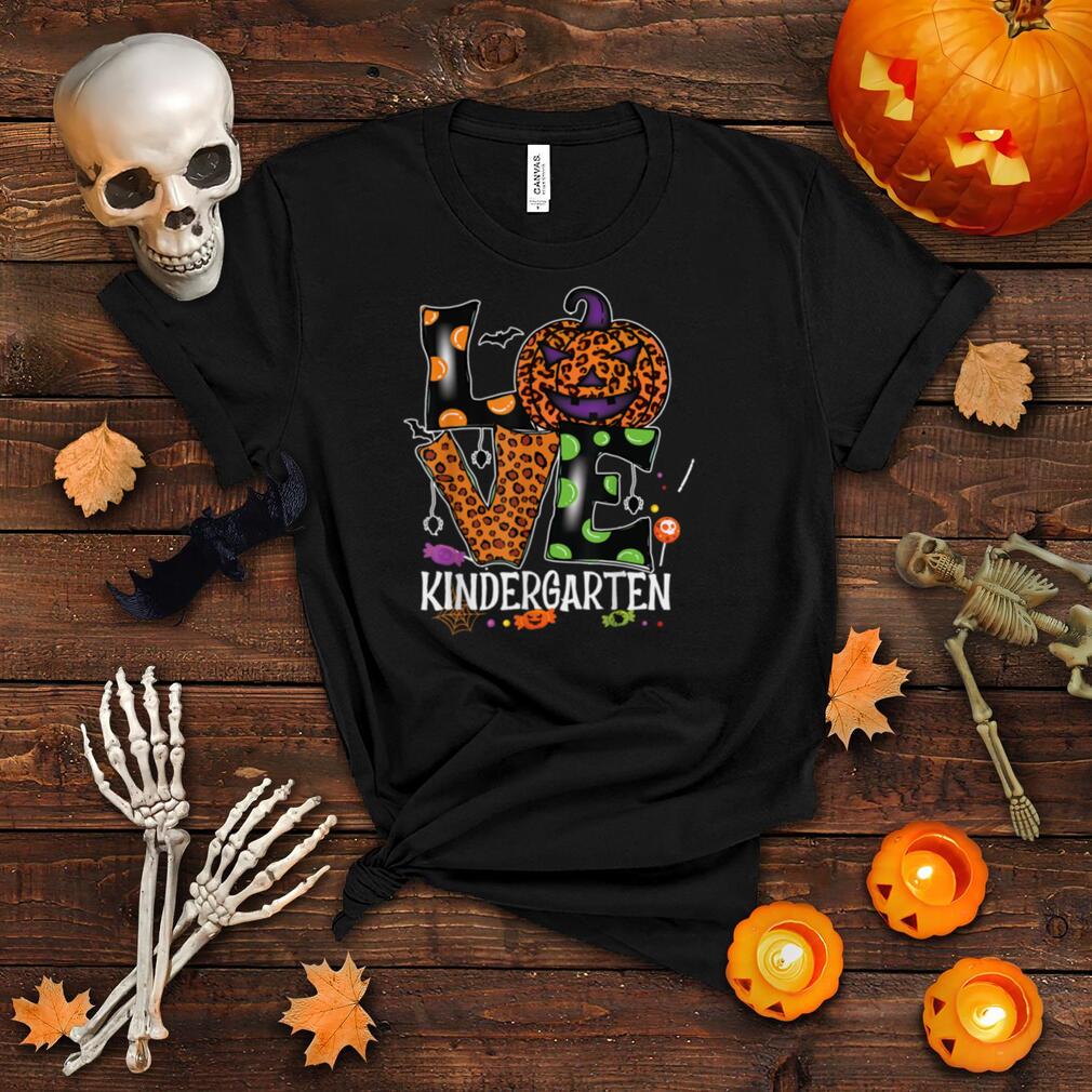 Love Kindergarten Teacher Leopard Pumpkin Funny Halloween T Shirt