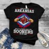I May Live In Arkansas But I’ll Always Have The Oklahoma Sooners In My DNA 2023 shirt